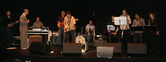 The Elevators Biggish-Band soundcheck Brighton Komedia Nov 2004
