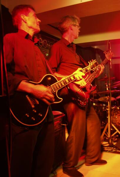 The Elevators hil Greaves & Martin Robinson, Spectrum Blues Club, Keighley